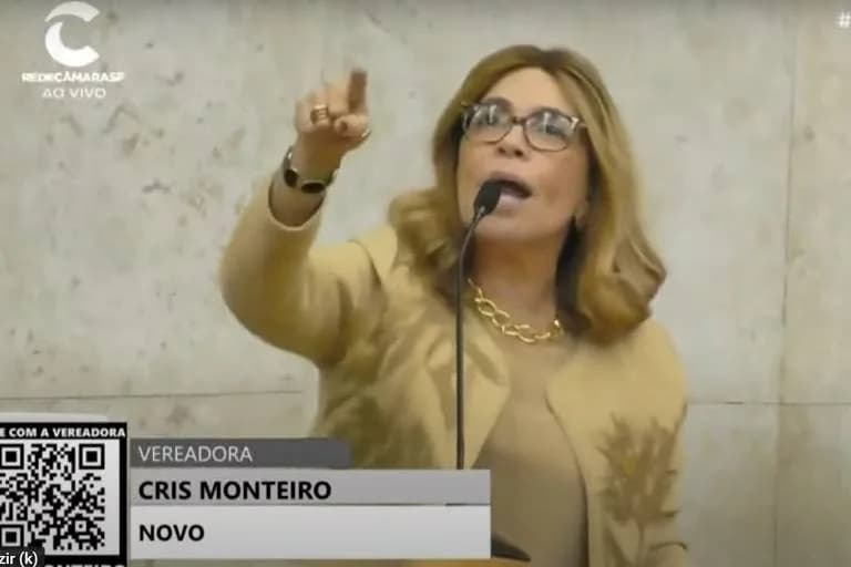 “Mulher branca, bonita e rica incomoda vocês”, discute vereadora com professores em sessão