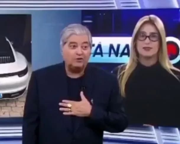 Datena chama atenção de jornalista ao vivo: &#8220;depois você reclama, fala primeiro a notícia&#8221;