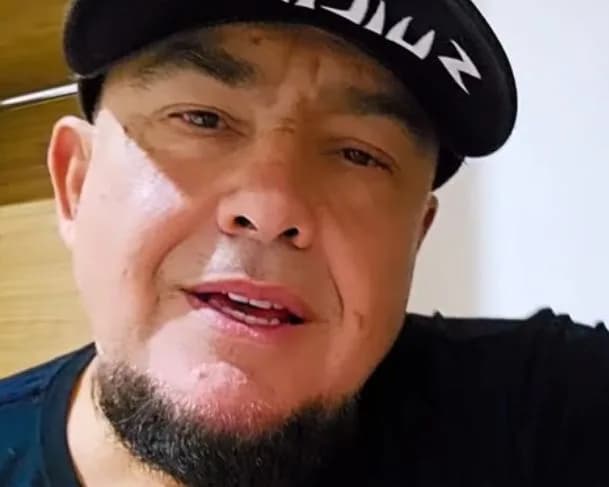 VÍDEO: Vocalista do &#8220;Raimundos&#8221; manda segurança colocar fã para fora de show