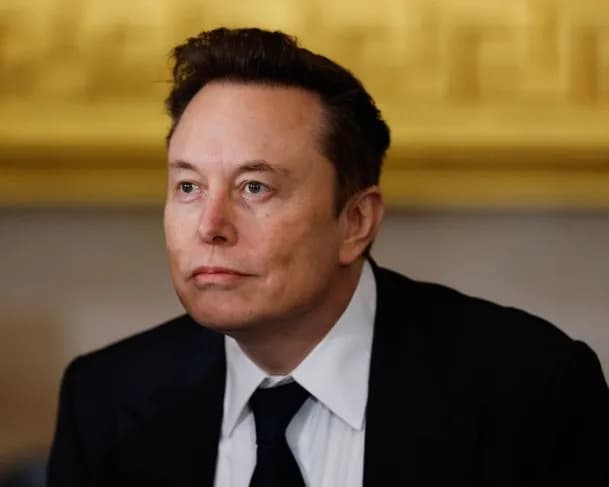 Elon Musk publica laudo de exame toxicológico negativo após acusações de uso de drogas