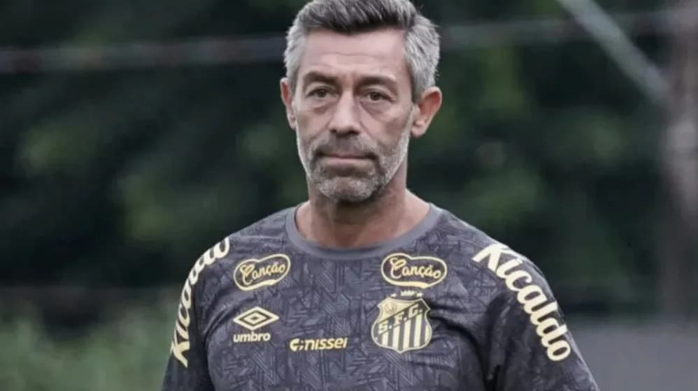 Caixinha processa Santos na Fifa devido à multa de rescisão