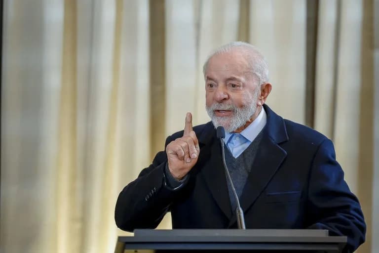 Governo podia ter feito &#8216;pirotecnia&#8217;, mas resolveu desmontar quadrilha criada em 2019, diz Lula sobre INSS