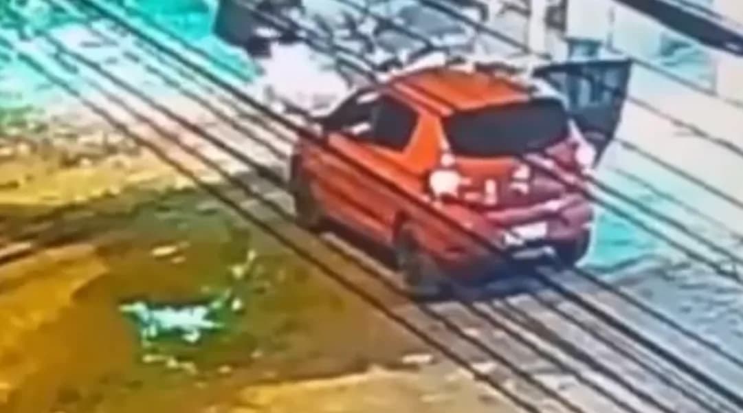 VÍDEO: Mulher é presa após esfaquear o marido durante briga por cerveja em SP