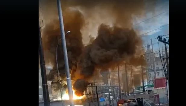 VÍDEO: Bairros ficam sem energia após explosão de subestação em Manaus
