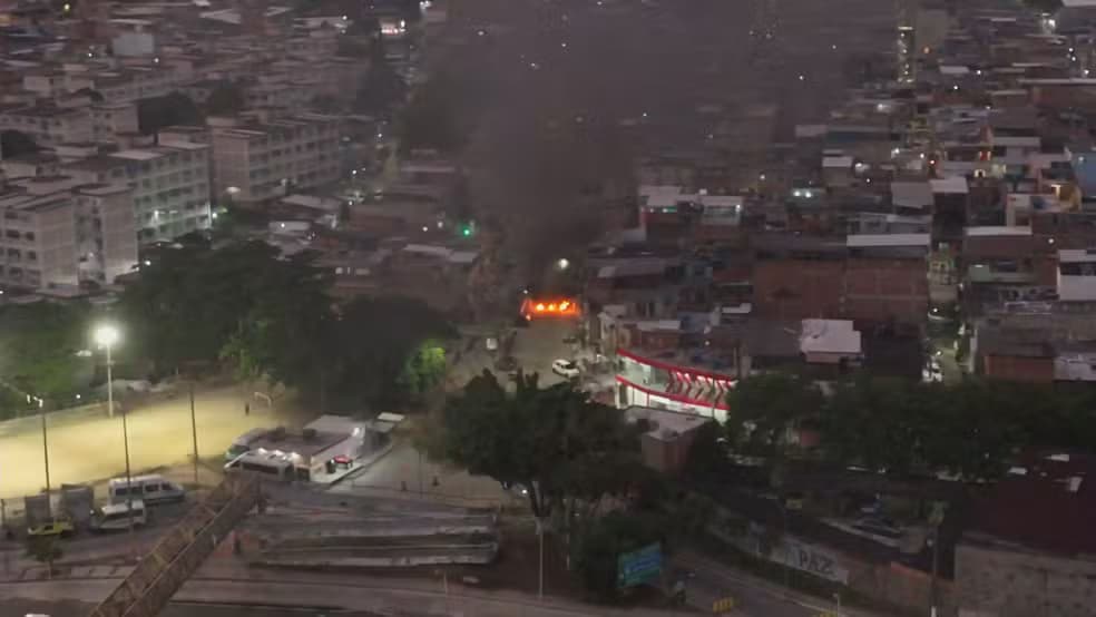 Chefe do tráfico no Rio de Janeiro morre em troca de tiros com a polícia; 2 homens ficaram feridos