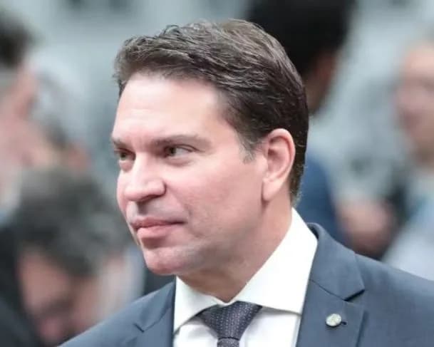 Primeira turma do STF forma maioria para manter ação pena contra Alexandre Ramagem