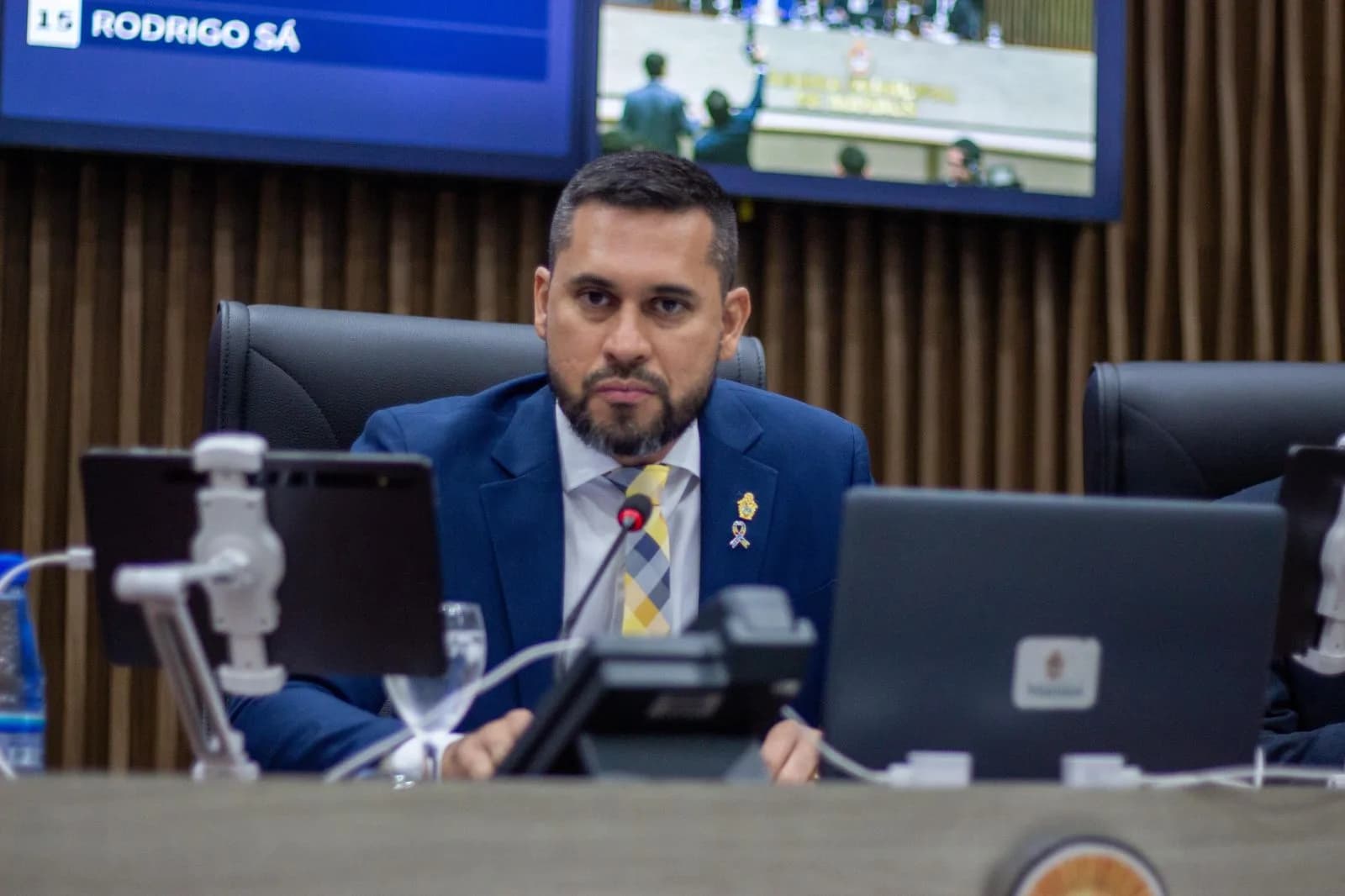 Vereador Paulo Tyrone cobra explicações da SEMED sobre agressão a criança autista em creche