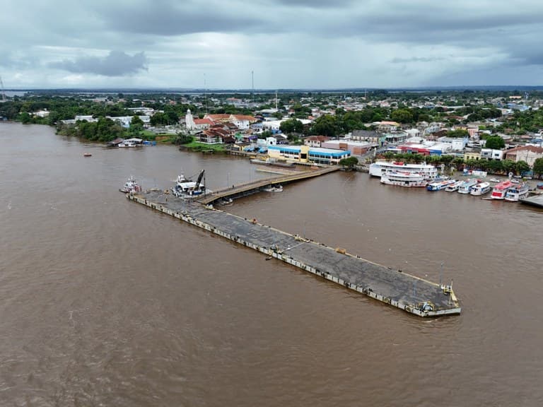 Porto de Parintins volta a funcionar para receber turistas durante festival