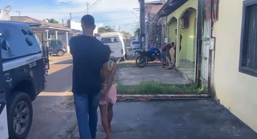 Mulher é presa por ordenar execução de homem acusado de furto em ponto de tráfico em Manacapuru