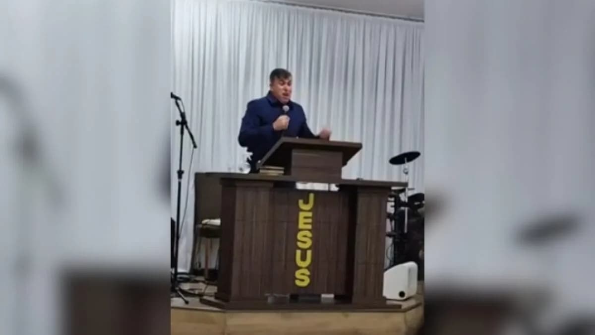 VÍDEO: Pastor morre durante pregação em igreja de Santa Catarina