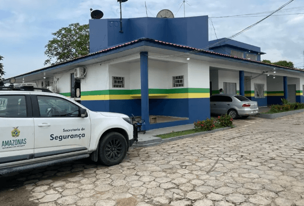 Suspeito de atentado que matou homem e deixou bebê de 7 meses baleado é morto em confronto com a polícia em Coari