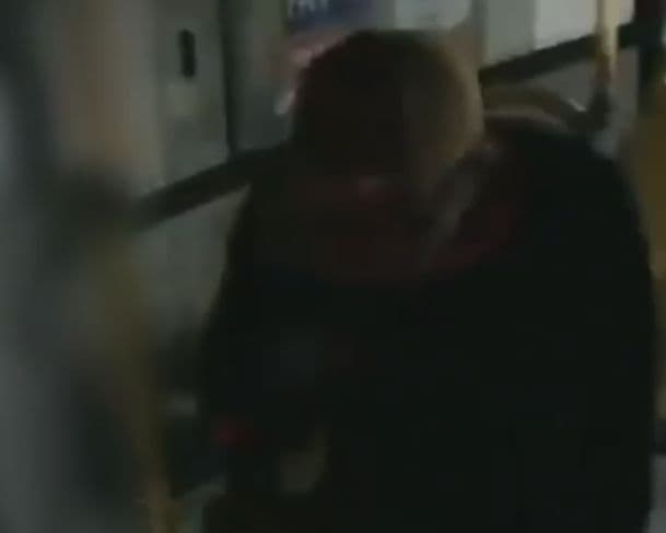Polícia Civil divulga imagens de suspeitos de assalto a ônibus da linha 359
