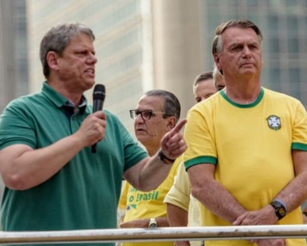 Tarcísio de Freitas manifesta apoio a Bolsonaro &#8220;As humilhações trazem tristeza&#8221;