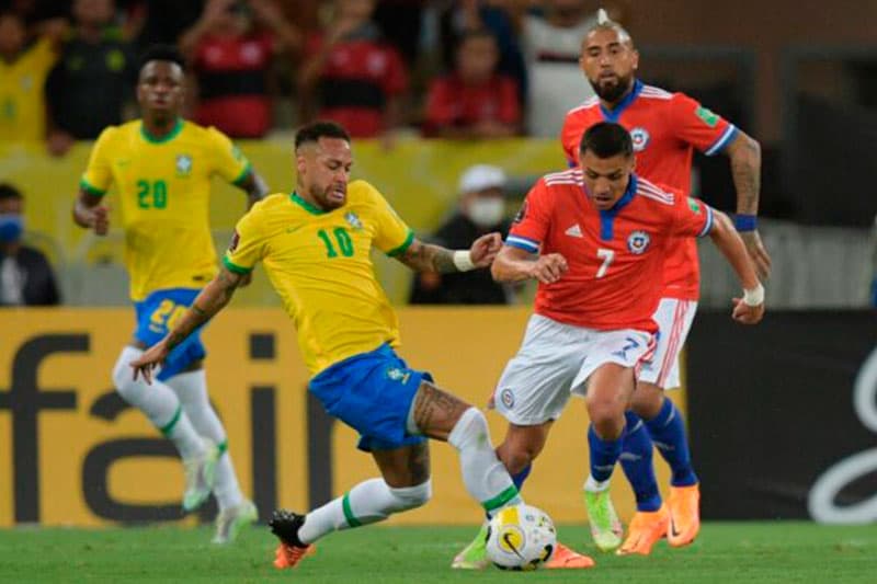 CBF anuncia Brasil e Chile no Maracanã pelas Eliminatórias