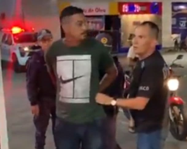 Homem é preso após ameaçar ex em frente à delegacia de homicídios em Manaus