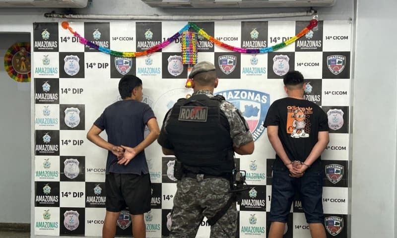 Jovens são presos com drogas após denúncia anônima no Coroado