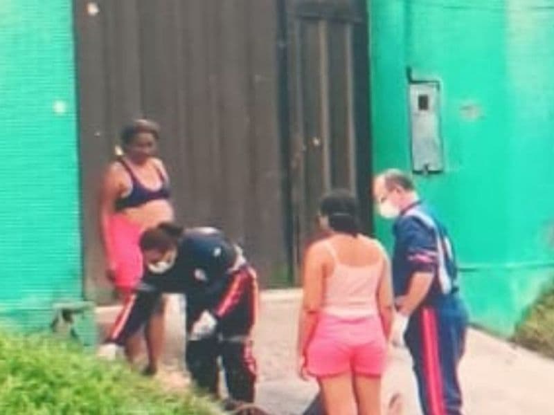 Jovem é baleado nas mãos e pés em possível punição do “tribunal do crime” em Manaus