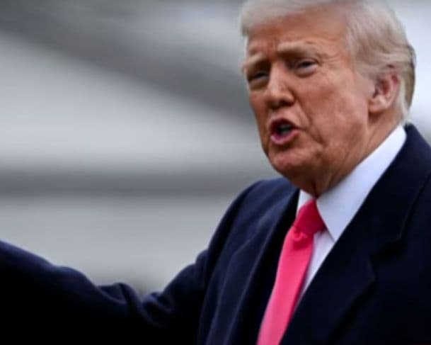 Trump oficializa decreto de tarifas de 50% ao Brasil
