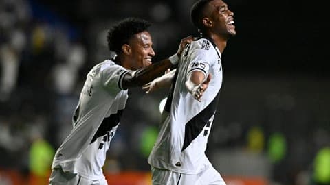 Vasco atropela CSA e garante vaga nas quartas da Copa do Brasil