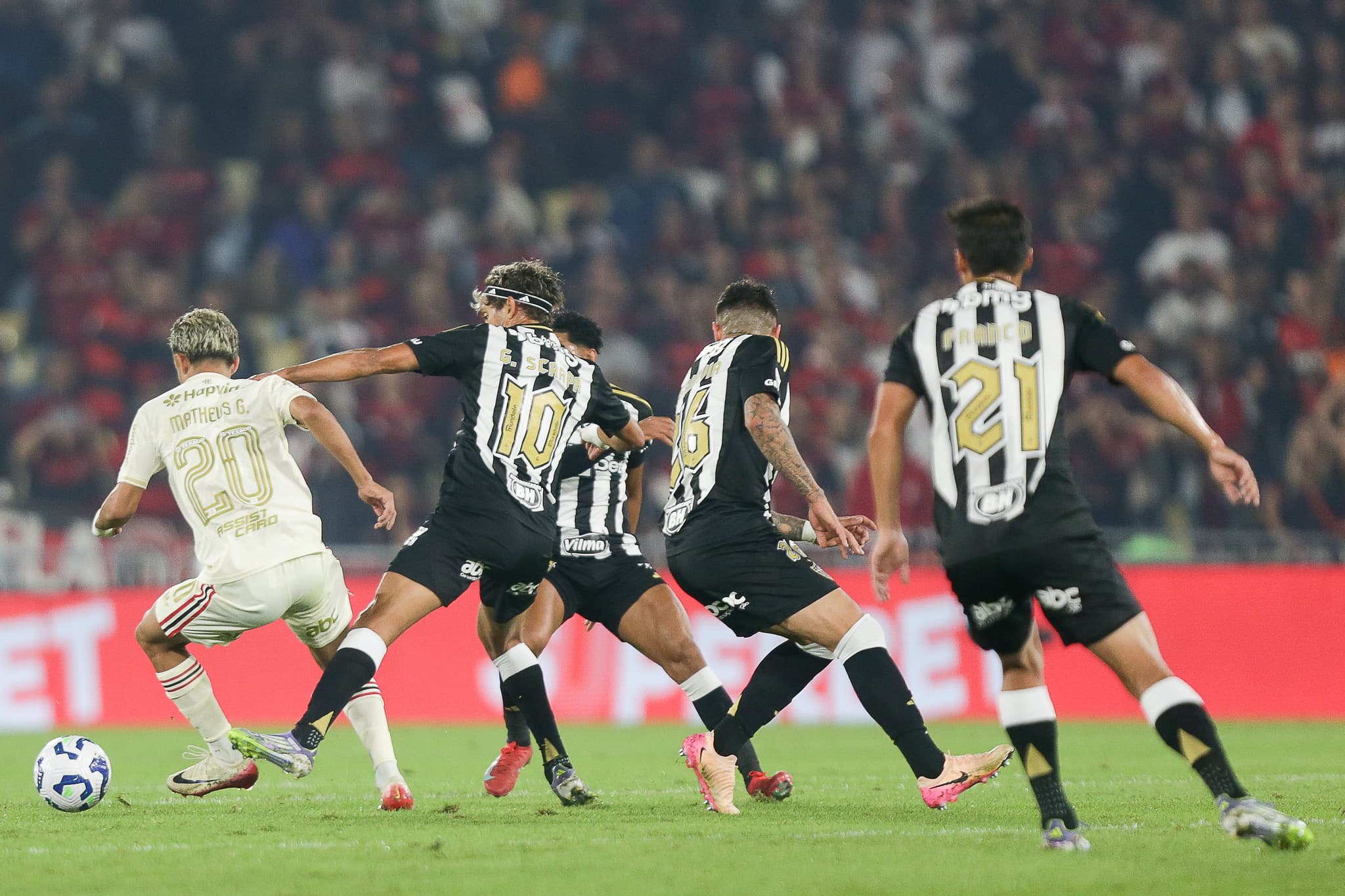 Copa do Brasil: Atlético-MG vence Flamengo e São Paulo derrota Athletico-PR; veja detalhes dos jogos