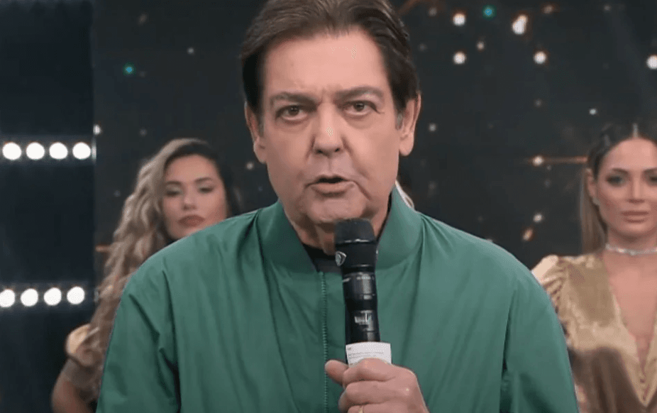 Fausto Silva é acusado de furar fila para receber transplante; hospital nega irregularidades