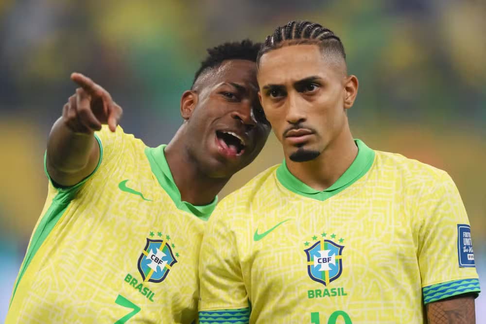 Bola de Ouro 2025: Raphinha e Vini Jr. são indicados a melhor do mundo; Botafogo concorre como melhor clube