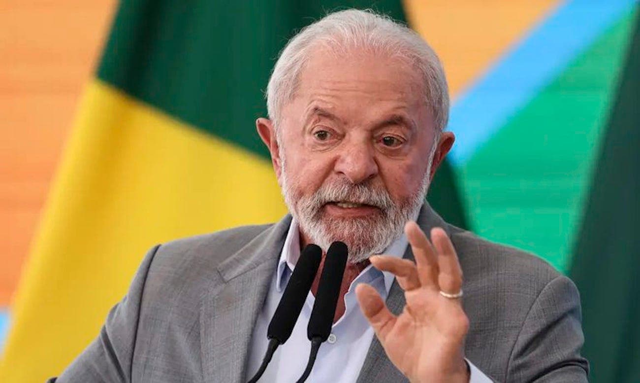 Lula defende cassação de Eduardo Bolsonaro e provoca: &#8220;Ensinei meus filhos a ter vergonha na cara&#8221;